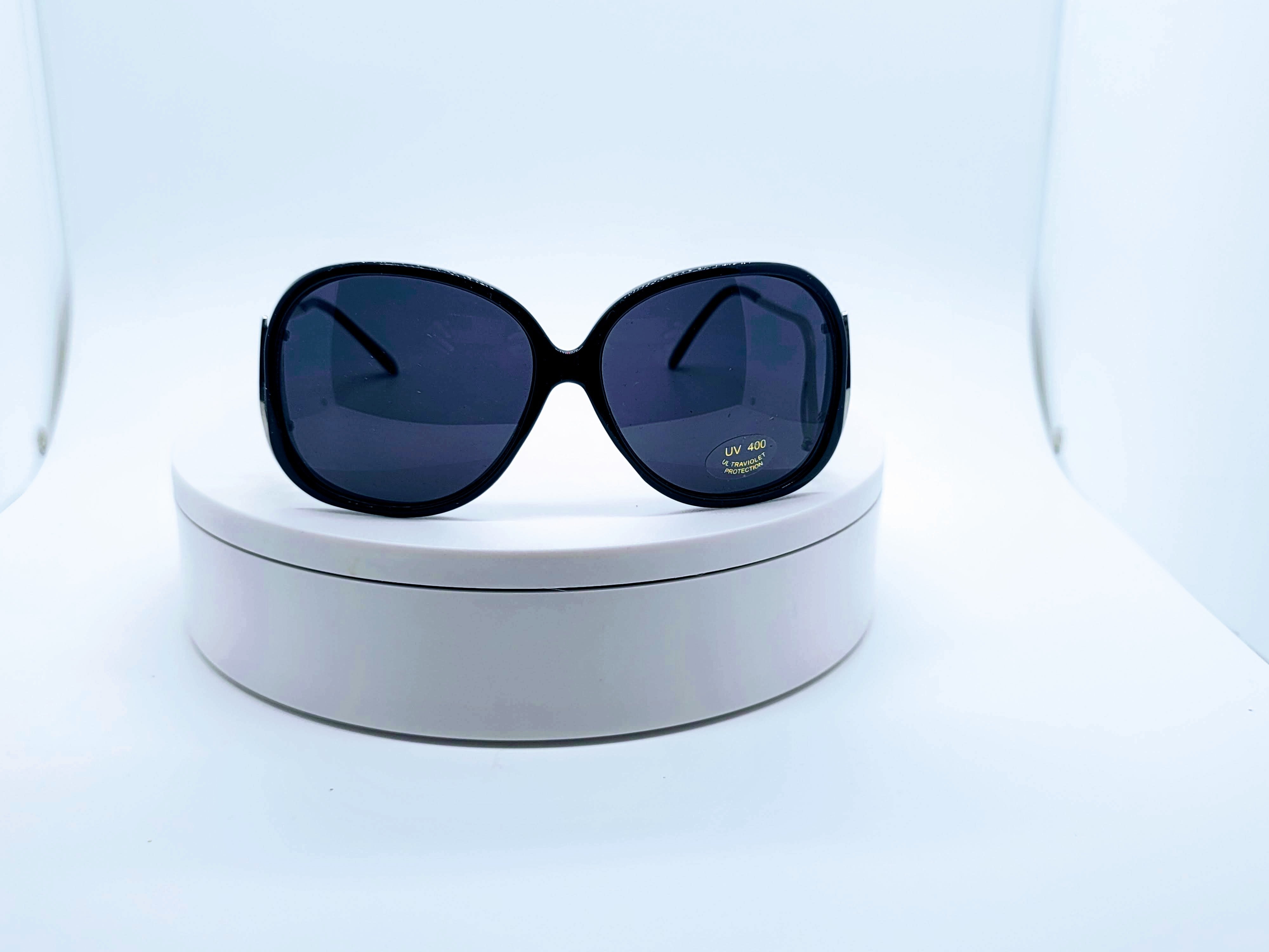 Black-Lens-Over-sized-Shape-Sunglasses