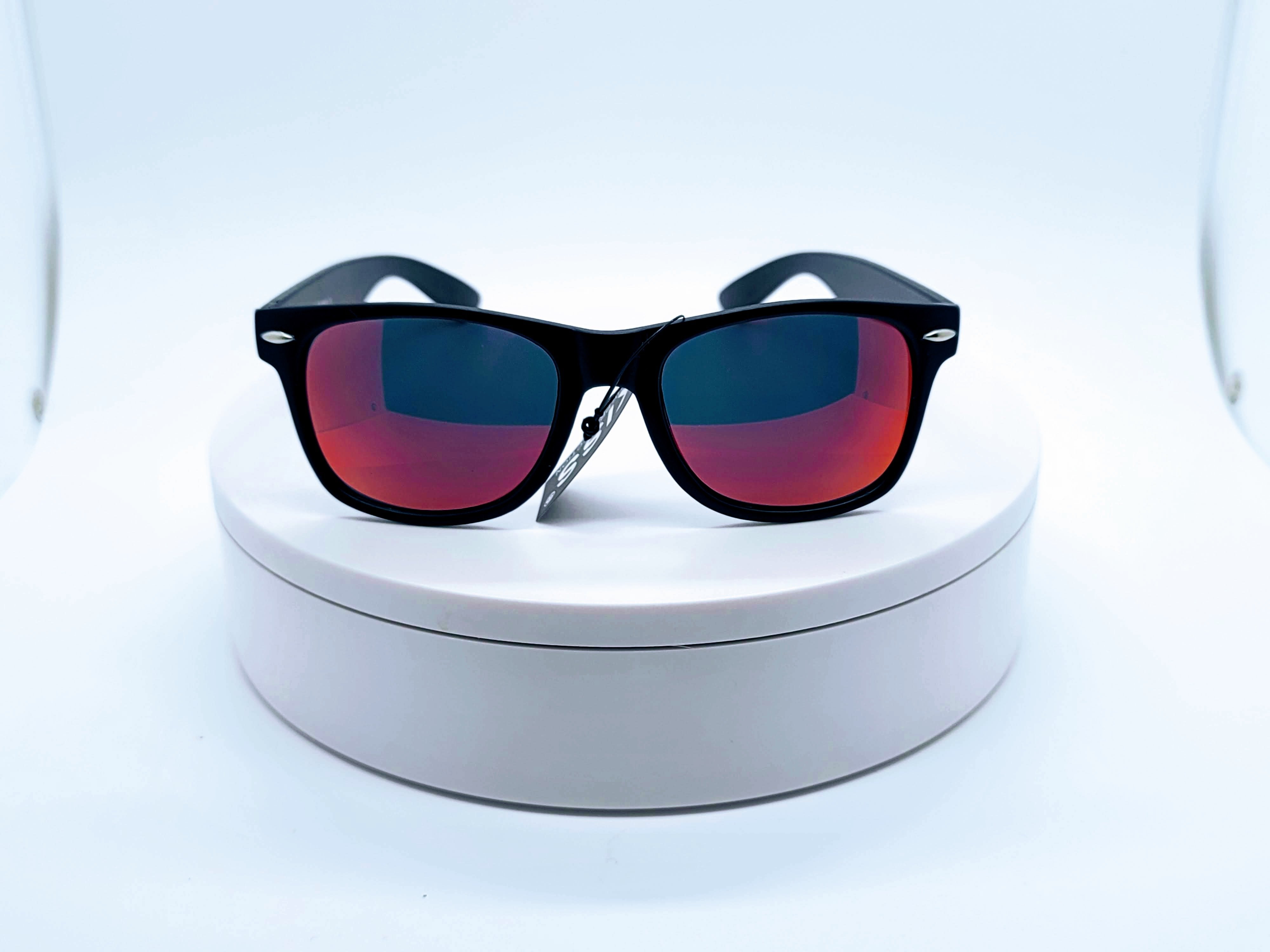Red-Lens-UV-Protective-Wayfarer-Sunglasses
