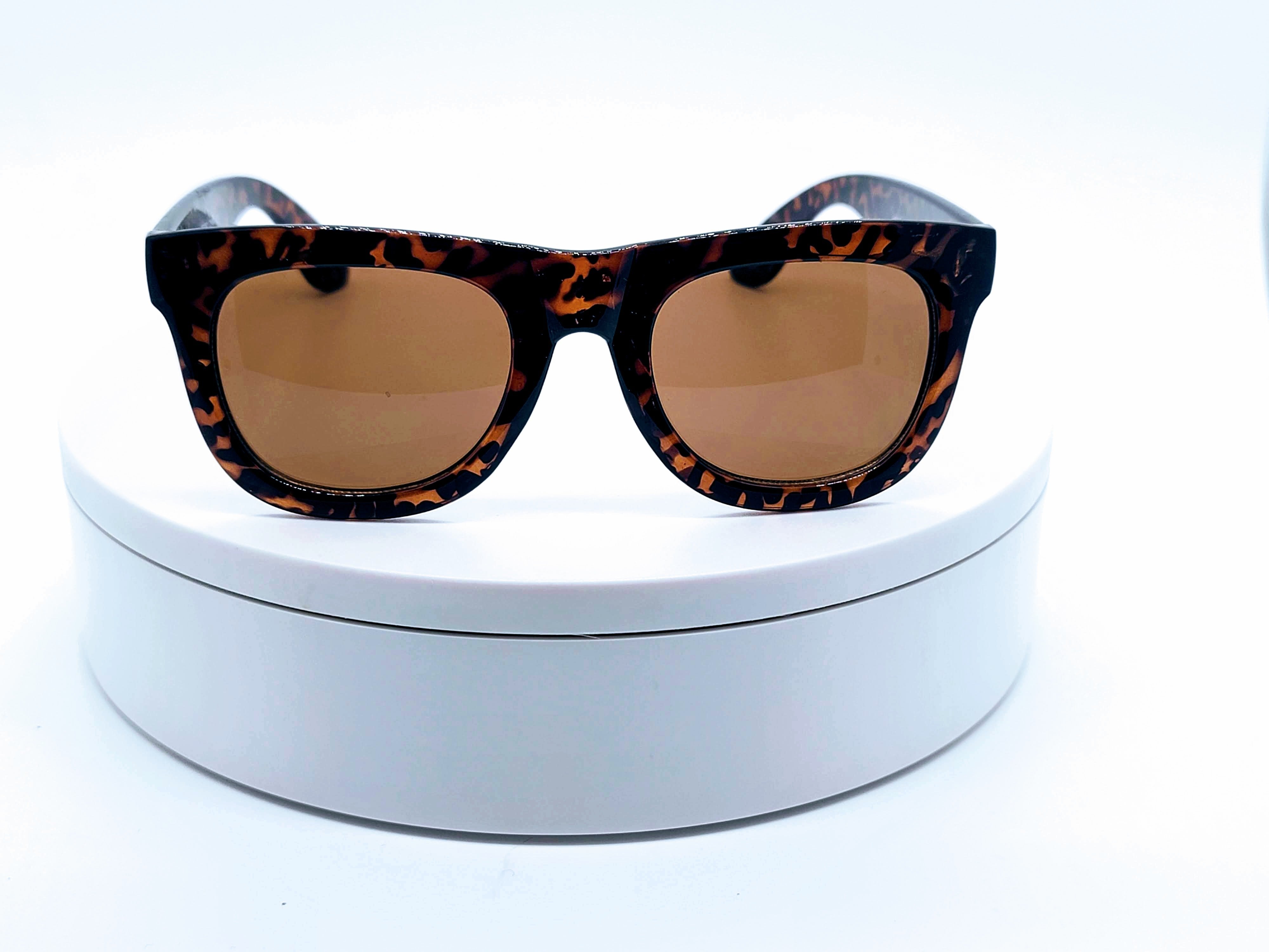 Wayfarer-Shape-Sunglasses